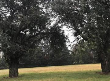 Terreno · 1665m² · Lote en Venta con Fondo en Country San Diego