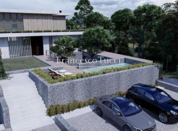 Casa · 477m² · 8 Ambientes · 4 Cocheras · Casa en Venta 8 Ambientes Costa Esmeralda