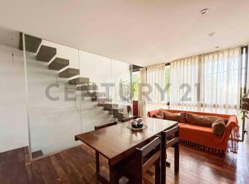 PH · 58m² · 5 Ambientes · 1 Cochera · Casas 2 Dorm. en Venta, La Plata. con Patio y Cochera