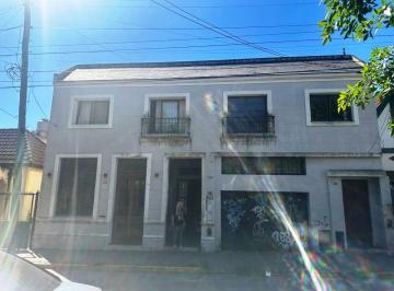 Casa en Venta de 4 ambientes Temperley · Casa con Local y 2 Dptos en Avellaneda 262 Temperley