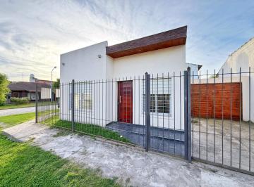 PH · 70m² · 3 Ambientes · 1 Cochera · P. H. 3 Ambientes con Patio y Cochera · Los Pinares