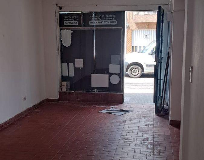 Local comercial · 28m²
