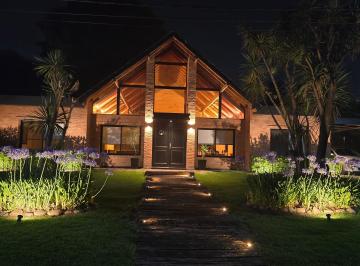 Casa de 4 ambientes, Malvinas Argentinas · Vendo Casa en Country San Carlos