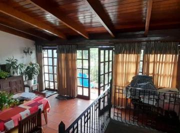 Casa de 6 ambientes, Córdoba · Propiedad Apta Consultorios o Vivienda