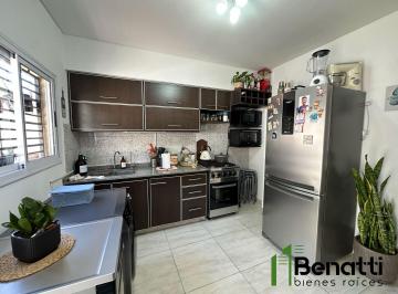 Casa · 80m² · 3 Ambientes · 1 Cochera · Duplex 3 Ambientes con Garaje, Patio y Terraza. Venta