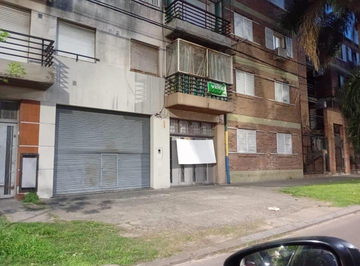 Local comercial · 129m² · 1 Ambiente