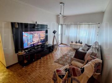 Departamento de 4 ambientes, Quilmes · Venta Departamento de 4 Ambientes con Balcon, Quilmes Centro.