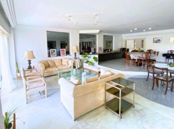 Departamento de 6 ambientes, Belgrano · Departamento en Piso de 6 Ambientes con Balcón Corrido, Muy Luminoso, 2 Cocheras