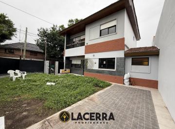 Casa · 128m² · 4 Ambientes · 1 Cochera · Excelente Chalet en Venta en San Andrés