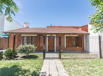 PH · 77m² · 3 Ambientes · 1 Cochera · PH 3 Ambientes con Garage y Patio en San Jerónimo