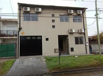 Edificio · 334m² · 10 Ambientes · Edificio Comercial - Oficinas - Deposito - Laboratorio Zooterapeuticos