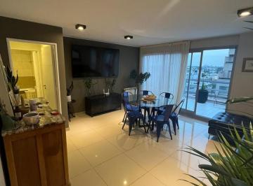 Departamento · 110m² · 6 Ambientes · Departamento en Venta 3 Dorm.