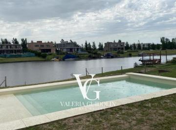 Casa · 350m² · 5 Ambientes · Casa Venta Barrio El Naudir Al Río