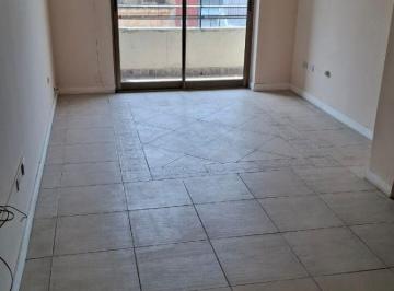 Departamento de 5 ambientes, San Miguel de Tucumán · En Venta - Departamento de 3 Dorm. + Dependencia de Servicio en Barrio Sur