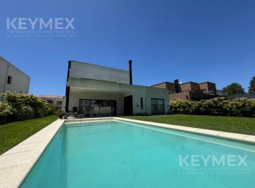 Casa · 165m² · 4 Ambientes · 4 Cocheras · Alquiler Temporal de Verano Casa Altos de Campo Grande