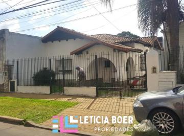 Casa · 130m² · 4 Ambientes · 1 Cochera · Casa en San Andrés