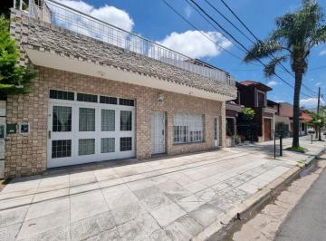 Casa de 4 ambientes, La Matanza · Casa con 3 Dorm. en Venta, 300 m² en San Justo