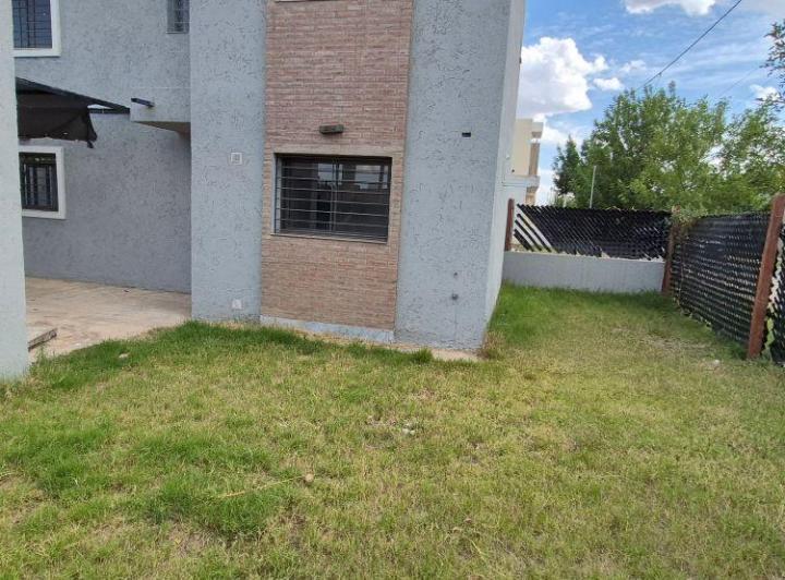Casa · 110m² · 4 Ambientes · 1 Cochera