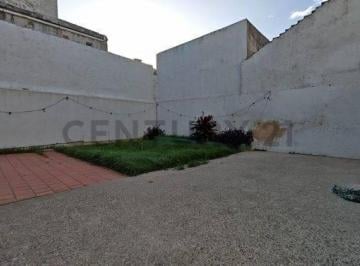 PH · 77m² · 4 Ambientes · 1 Cochera · Venta PH 4 Amb con Jardin y Entrada Independiente - Villa Bosch