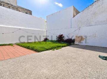 PH · 77m² · 4 Ambientes · 1 Cochera · Venta PH 4 Amb con Jardin y Entrada Independiente - Villa Bosch