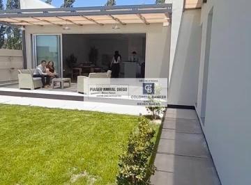 Casa · 145m² · 3 Dormitorios · 2 Cocheras · Casa Estrenar Alto Paredes
