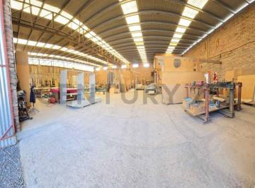 Bodega-Galpón · 430m² · Galpón en Venta en Parque Industrial Las Heras con Terreno de 2.000 m² y Vivienda | Mendoza - Id:29272