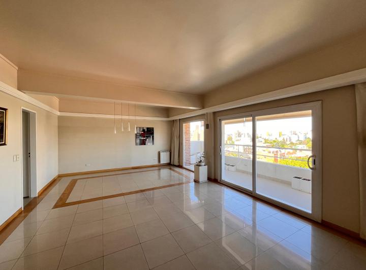 Departamento · 150m² · 6 Ambientes · 2 Cocheras