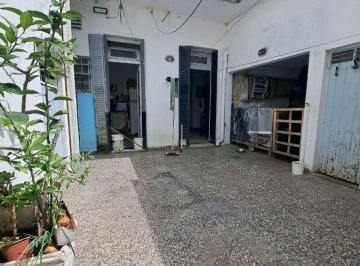 Casa de 3 ambientes, Lanús · Casa en Venta C/ Cochera en Lanús Oeste