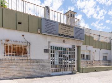 Consultorio · 250m² · 12 Ambientes · Consultorio en San Martin 4200 - Esquina
