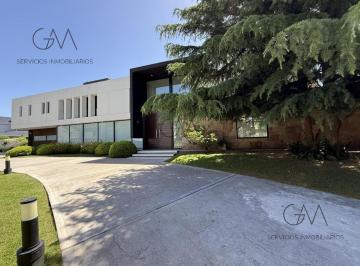 Casa · 600m² · 7 Ambientes · 6 Cocheras · Casa en Venta Rumenco