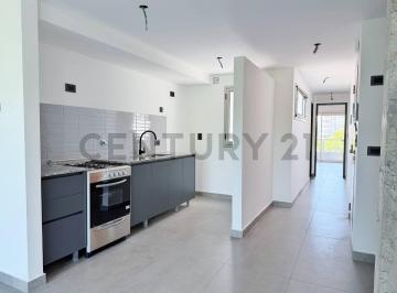 Departamento · 60m² · 2 Ambientes · Departamento de un Dormitorio en Venta 53 E 16 y 17