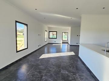 Casa · 156m² · 5 Ambientes · 2 Cocheras · Casa en Venta en B°c° San Pablo Pilar. 3 Dorm. y Escritorio. Posibilidad de Financiación.