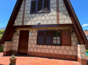 Casa · 110m² · 3 Ambientes · Venta Casa Alpina en Excelente Estado, 2 Dorm., Departamento o Quincho y Galeria, La Golondrin