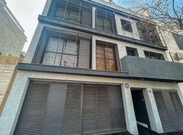 Casa de 7 ambientes, Ciudad de Mendoza · Estupenda Casa (Tipo PH, Tríplex, Depto, Oficinas) en Lamadrid 345, Quinta Sección / Mendoza