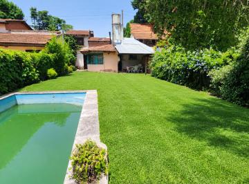 Casa de 4 ambientes, Tigre · Don Torcuato (Bolivia 1122) Casa con 3 Dorm.. 2 Baños. Cochera. Jardín. Pileta. Lote 320 m².