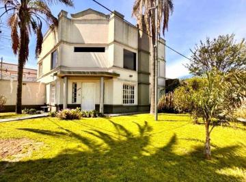 Casa · 200m² · 4 Ambientes · 1 Cochera · Se Vende Casa 4 Ambientes, Lista Para Escriturar - Luján