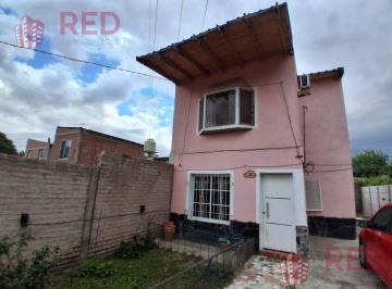Casa · 191m² · 3 Ambientes · 1 Cochera · Vende Casa en Barrio Urbanización Bosch de 2 Dormitorio