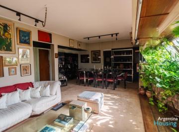 Departamento · 130m² · 5 Ambientes · 1 Cochera · Venta de Duplex Luminoso con Cochera en Recoleta