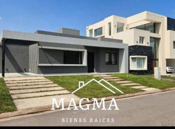 Casa de 10 ambientes, Córdoba · Casa en Venta – Las Cañitas!