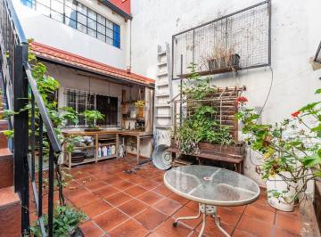 Casa · 230m² · 6 Ambientes · 1 Cochera · ¡Venta Casa Lote Propio - Oportunidad Única! Acepta Permuta