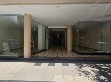 Local comercial · 183m² · Dos Locales en Block a La Calle en Galeria en El Centro (Financia). Apto Credito