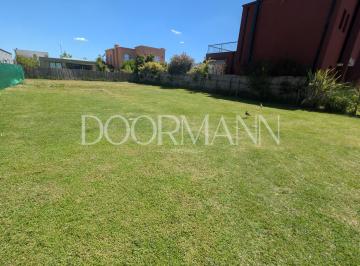 Terreno · 404m² · Terreno en Venta Interno Barrio con Bajada Al Rio