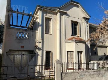 Casa · 187m² · 5 Ambientes · 4 Cocheras · Casa - Lomas de Zamora Oeste