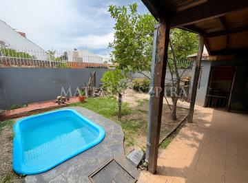 Casa · 116m² · 4 Ambientes · 1 Cochera · Venta de Casa 4 Ambientes en Merlo