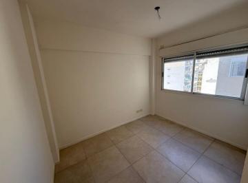 Departamento de 2 ambientes, Flores · Departamento de 40 m² con 1 Dormitorio en Venta en Flores Sur