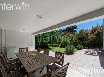 Casa · 280m² · 4 Ambientes · 2 Cocheras · Casa en Venta - 4 Amb - Estilo Moderno - Jardín - - 2 Cocheras - Saint Thomas Sur - Canning
