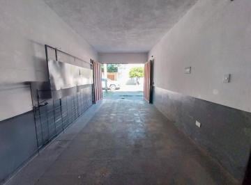 Bodega-Galpón · 261m² · 2 Ambientes · Venta - Galpón con Oficina - Bella Vista, Rosario
