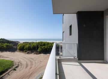 Departamento · 70m² · 3 Ambientes · 1 Cochera · Departamento con Vista Al Mar