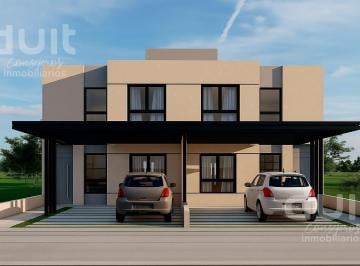 Casa · 85m² · 5 Ambientes · Dúplex en Venta en Docta Centra de 2 Dorm..