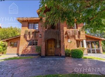 Casa · 230m² · 4 Ambientes · 3 Cocheras · Excelente Propiedad en Country Banco Provincia